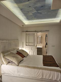 Stylish Underground Haven in Chic Salamanca - 8