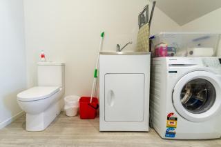 Family Home, Wigram, Pet-friendly, with Double Garage - Christchurch - 3