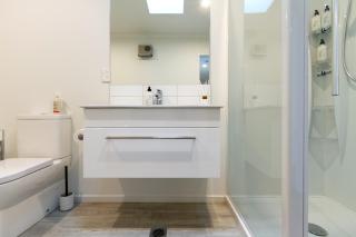 Family Home, Wigram, Pet-friendly, with Double Garage - Christchurch - 1