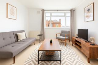 Relaxing Retreat by Ravenscourt Park - Stylish & Central - Londra - 5