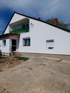 Jani vendégház és Apartman - Balatonfüred - 0