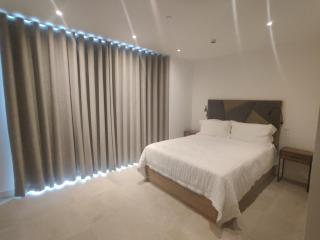 Gibraltar Self-catering Studio Accommodation - 8