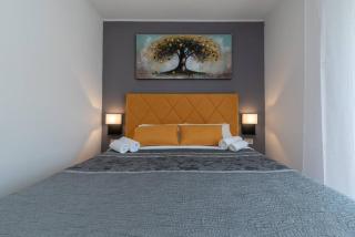 Stylish triple room with balcony - 3