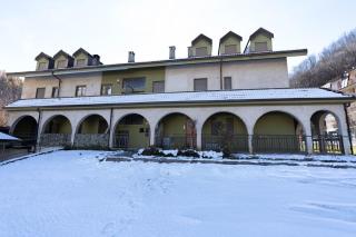 Rifugio al Bivio 14 chilometri Prato Nevoso - 9 chilometri Artesina - Frabosa Sottana - 6
