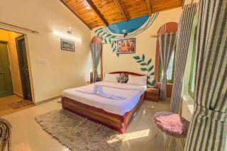 THEHIMALAYANLIVING WHISTLING PINES - Mukteswar - 3
