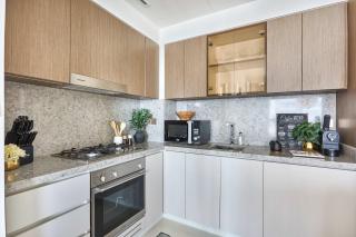 Frank Porter - Grand Bleu Tower 2 - 2