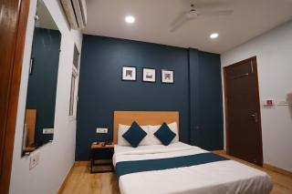 Hotel MVR Stay By Admire 51 - Noida - 5