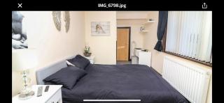 Pet Friendly Home in Chelmsford-Hot Tub-Sleeps 6 - Latchingdon and Snoreham - 3
