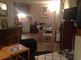 Appartement 6 pers. - Accès direct pistes - Terrasse ensoleillée - Classé 2* - FR-1-445-10 - Monginevro - 3