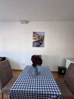 Modern 1BR with Garage, Great Spot - Podgorica - 6