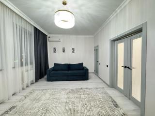 Двухкомная квартира возле Байтерека - 0