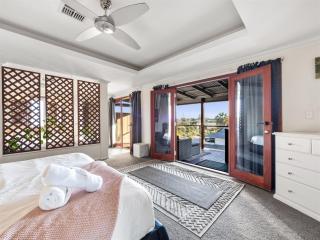 Bali at the Bay SunsetsHeated Pool Beach &Town - 6