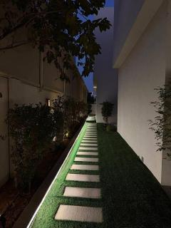 Luxury Villa in Yas Island - Abu Dhabi - 4