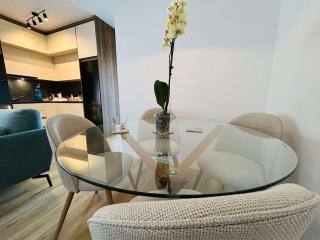 Classy, Spacious and Brand New Apartment - 6