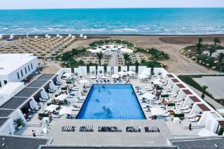 Sea Breeze Resort, The Grand Hotel - Baku - 7