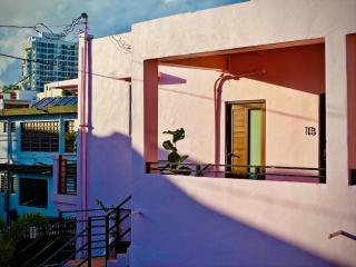 Room 4: Minimalist Bunk Room w/ Free Parking | San Juan - 7