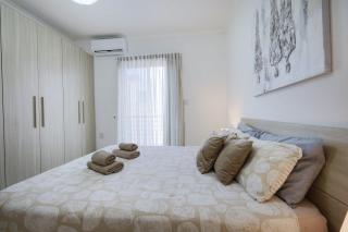 Modern 3BR Stylish & Spacious Apartment - Close to Sliema Promenade - Il-Gżira - 6