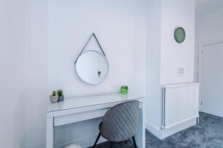 Large 3 bed House Sleeps 6 By Host A Home - Manchester - 3