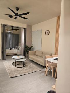 dgunduls homestay sunsuria SOHO by DGH - Shah Alam - 1