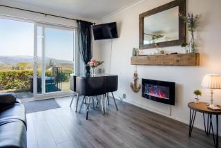 Bayview 32 - 2 Bedroom Chalet - Bayview Oxwich - Oxwich - 0