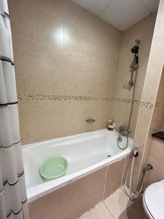 Click Stay - JLT - Studio & Balcony Lakes view Entire Apartment -JN - 3