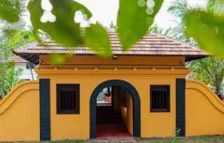 SaffronStays Amaya - 5BR 300-year-old Kerala-style heritage villa with spa, stepped pond & farm-to-table meals near Kannur Airport - 6