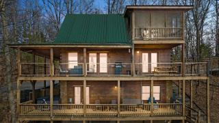 MTN Views Hot Tub Fire Pit Pool Table Games - Morganton - 5
