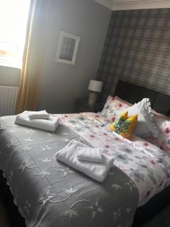 Sleeps 7, entire apartment,with onsite restaurant , INCLUDES breakfast !!! - Ebchester - 4