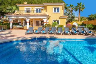 4 Bedroom Luxury Villa with 15m Pool For Up-To 10 Guests - Alicante - 0