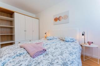 Flex SelfCheckIns 149 - Zagreb - Bedroom - Garage - Loggia - Zagreb - 3
