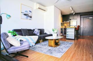 Modern 2BR at a Prime Location with Balcony - Brisbane - 0