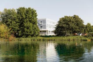The Dexter by Kasa - Elk Rapids - 3