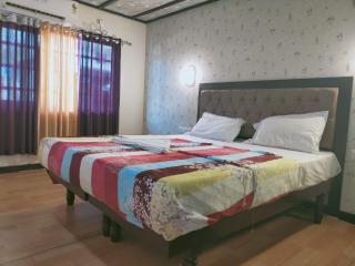 Honeymoon Boathouse - Alleppey - 3