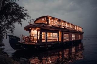 Honeymoon Boathouse - Alleppey - 4