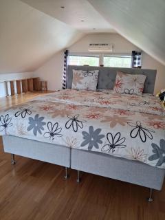 Villa Lakeside - - 1