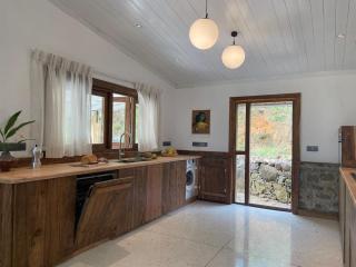 Blackwoods FarmHouse - 1
