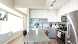 Modern Apartment In Harbor Point - - 1