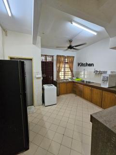Nurees Homestay - Kuala Terengganu - 1