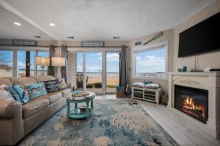 TWO Beachside Condos on East Bay in Traverse City - Traverse City - 7