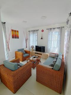 2 Bedrooms Ground floor villa with private pool & garden - Albion - 5