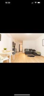 Klauzal stret new studio - Budapest - 8