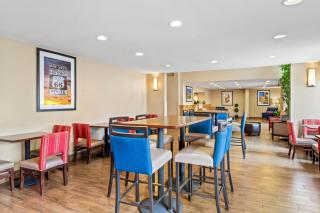Comfort Inn & Suites Albuquerque Downtown - Albuquerque - 7