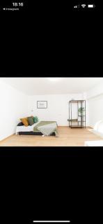 Klauzal stret nice studio - Budapest - 0