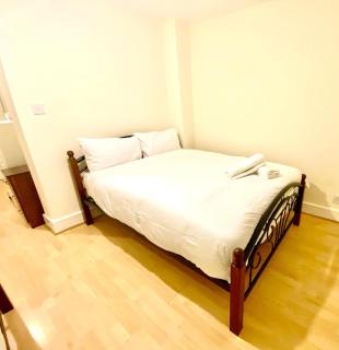 Lovely Ground Floor 2 Bedroom House Ealing London - Maida Vale - 7
