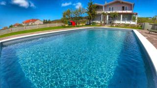 House Rose with Garden and Pool - Ljubač - 6