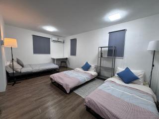 Cozy Rustic Corner House - Subic - 4