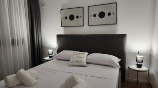 The Snug Retreat - Central stay Tirana - Tirana - 8
