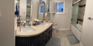Q88 luxury Sunny room - Mississauga - 7
