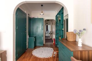 Chic 2BR Gem on Moda Iconic Antiques Street - Istanbul - 2
