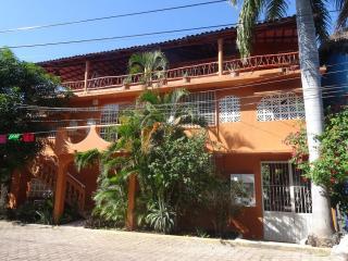 Beautiful Casita at La Madera Beach, Zihuantanejo - Zihuatanejo - 0